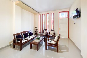 Lobby - Capital O 3092 Falah Residence Syariah (Padang)