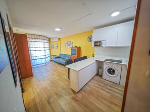 Interior - TUCAN (Cambrils)