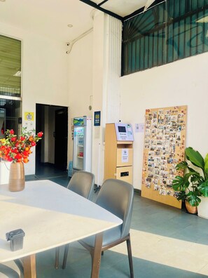 Dining - Start House Apartment 5 Minutes Walk to the Airport (Thành phố Hồ Chí Minh)