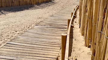 Una playa cerca