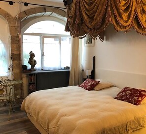 3 camere, ferro/asse da stiro, Wi-Fi gratuito, lenzuola