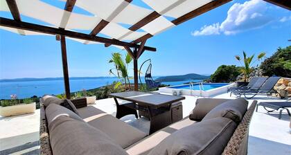 Romantic isolated villa with pool surrounded by pure nature.