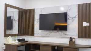 Romantic Room | Room amenity - Lilly (Ho Chi Minh City)