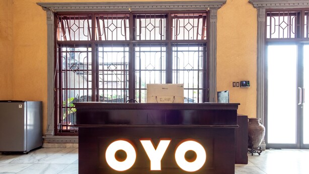 Quầy tiếp tân