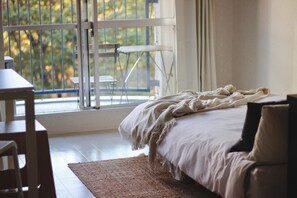 1 bedroom, WiFi, bed sheets
