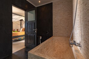 Family Villa, 4 Bedrooms, Ocean View | Bathroom