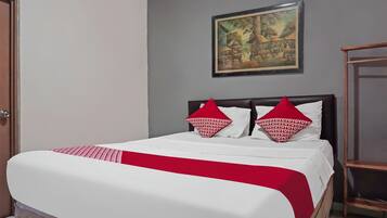 高级双人房 | 办公桌、笔记本电脑工作区、免费 WiFi、床单