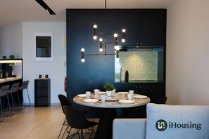 ลักซ์ชัวรี่อพาร์ทเมนท์ | บริการอาหารในห้องพัก