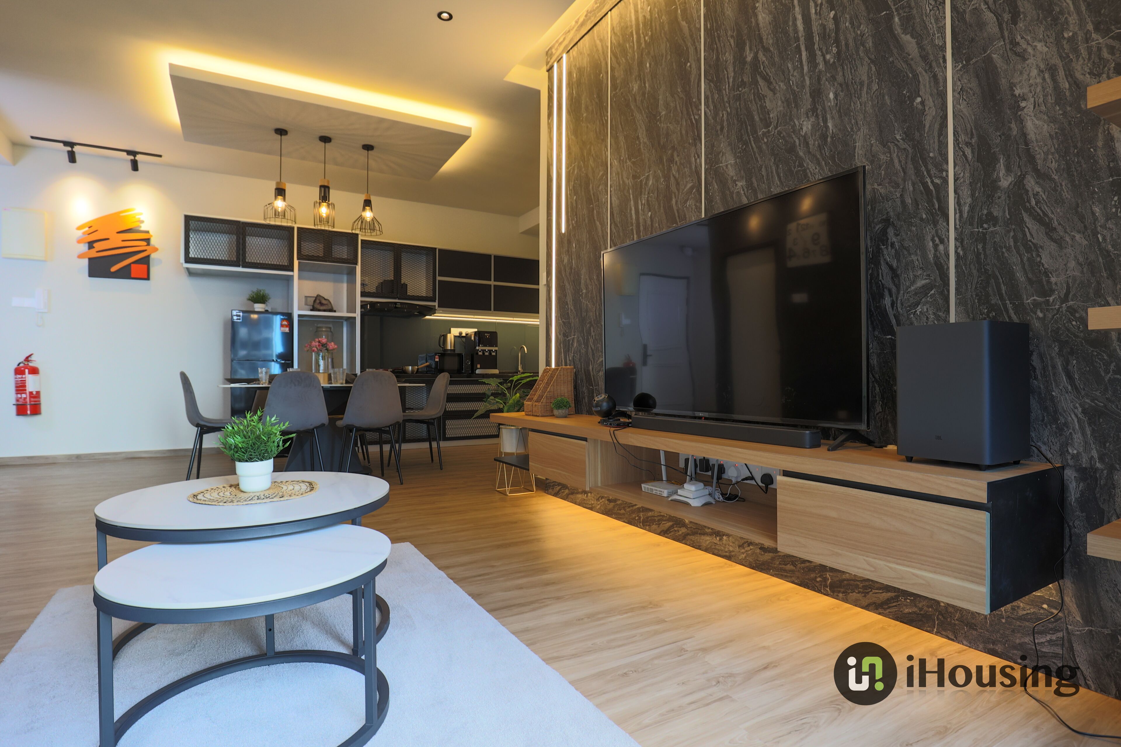 Design Apartment | Living area | Flat-screen TV, ping pong