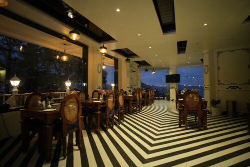 Oakhill Resort