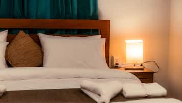 Deluxe Double Room | Laptop workspace, soundproofing, free WiFi, bed sheets