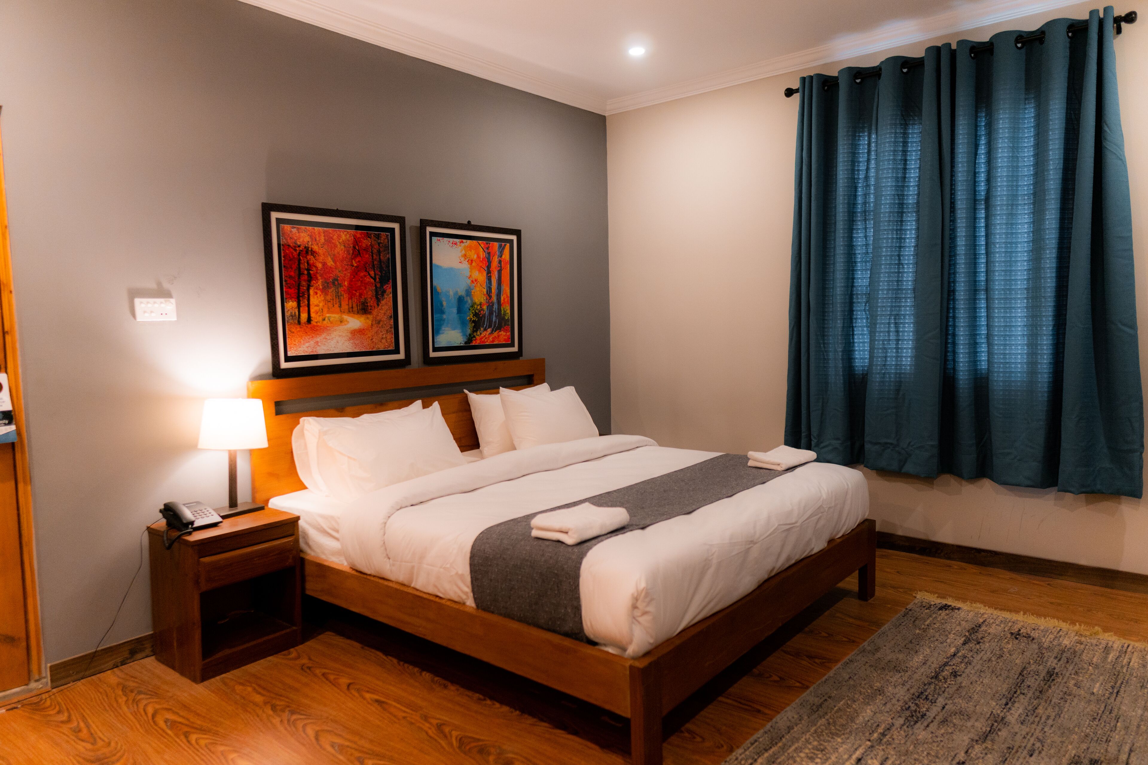 Executive Double Room | Laptop workspace, soundproofing, free WiFi, bed sheets