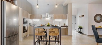 Vacation Home "Urban Park Nueva York" with Sea View, Balcony & Wi-Fi