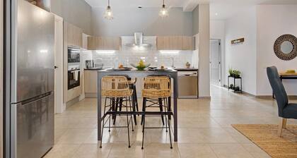 Vacation Home "Urban Park Nueva York" with Sea View, Balcony & Wi-Fi