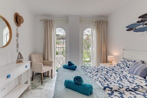 2 chambres, fer et planche à repasser, Wi-Fi gratuit, draps fournis