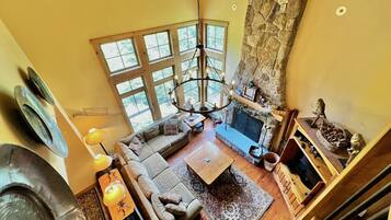 Smart TV, fireplace, books