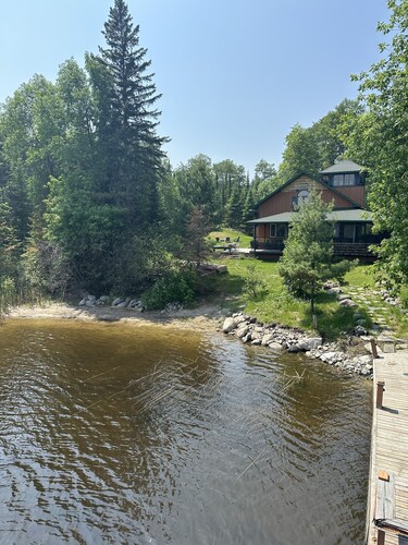 Island Cottage on Lake of the Woods Under 5 Mins From Kenora