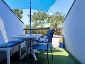 Outdoor dining - Apartment between beach and forest with parking in Saint-Georges-de-Didonne (Saint-Georges-de-Didonne)