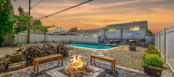 Swim & Relax: Pool, Hot Tub & Renovated! HomeHop