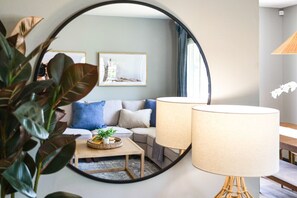 Smart TV, video games