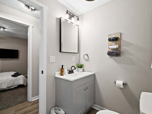 Hair dryer, towels - Relaxing Ohio escape with hot tub & spacious yard (Madison)