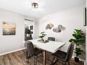 Dining - Relaxing Ohio escape with hot tub & spacious yard (Madison)