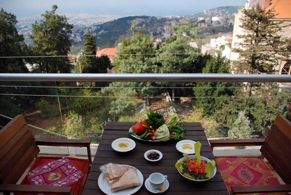 Apartment, Mountain View | Free WiFi - City Suite Hotel-Aley (Aley)