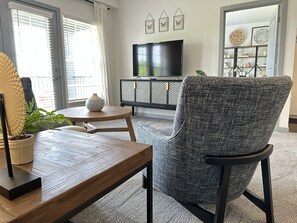 Smart TV, offices, computer monitors