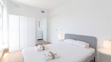 2 dormitorios, tabla de planchar con plancha, wifi gratis y ropa de cama