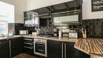 Fridge, dishwasher, electric kettle, toaster