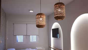 Deluxe Twin Room | 1 bedroom, in-room safe, blackout curtains, soundproofing