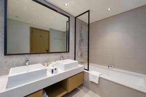 House - Graceful Apt in Prestigious Dubai Hills Close to the Golf Course (Dubai)