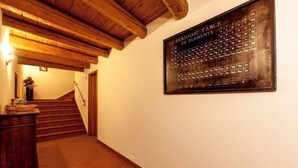 Interior - [★CENTER★] in square with parking, Climate & WiFi (Sirolo)