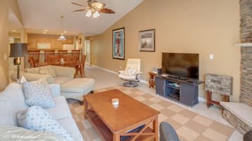 Televisión, chimenea