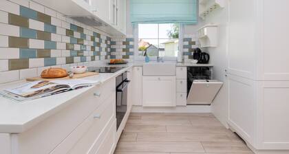 Ogrody Tesoro Apartment by Renters