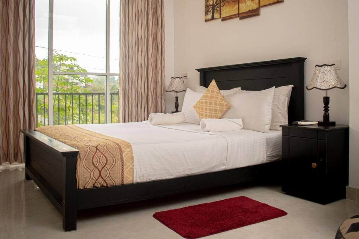 Quarto casal luxo | Ferros/tábuas de passar roupa, Wi-Fi de cortesia