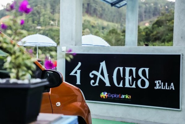 Front of property - 4 Aces Ella by GHT (Ella)