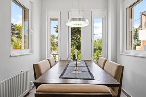 Villa | Spisning på værelset