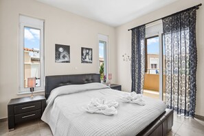 Huvila | 2 makuuhuonetta, ylelliset vuodevaatteet, pimennysverhot, äänieristys