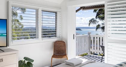 Cabane Sur Mer – views of Shoal Bay