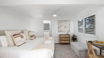 3 bedrooms, iron/ironing board, travel cot, WiFi