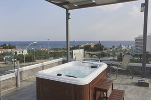 Outdoor spa tub - Enjoy a Holiday of a Lifetime Renting Your Own 5 Star Private Villa in Protaras at the Best Rate, Protaras Villa 1717 (Paralimni)