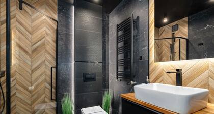 Stylish Apartment with Balcony | Parking Space