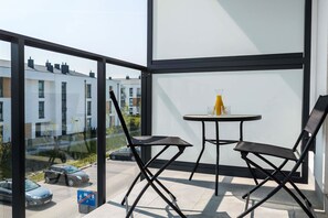Outdoor dining - Paderewskiego 26 | Elegant Apartment | Parking (Gdynia)
