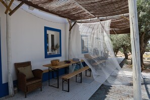 屋外ダイニングエリア