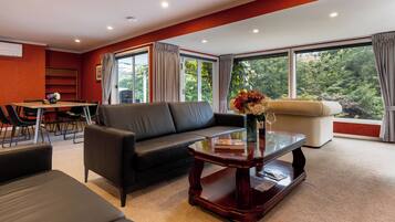 Luxury Villa | Living area