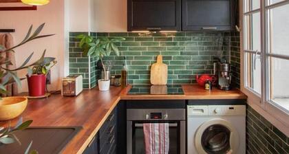 BRIGHT T3 70M2 APARTMENT NEAR THE STATION