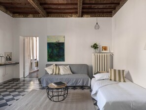 1 Schlafzimmer, Schreibtisch, Bügeleisen/Bügelbrett, WLAN
