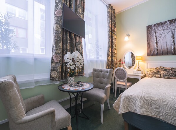 Basic Studio | Free WiFi - Station Self Check-in  Apartments - Lollo Luxury (Vilnius)