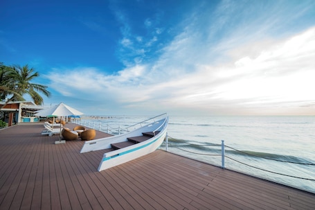 Beach/ocean view. Palace Long Hai Resort